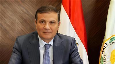 وزير الزراعة يقر إجراءات مشددة لترشيد الإنفاق واستهلاك الطاقة في قطاعات الوزارة - الخليج الان