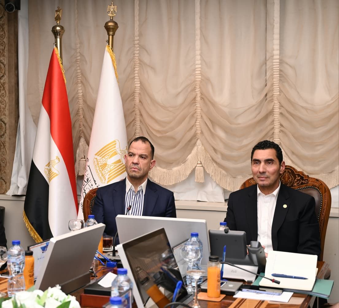 وزارة الشباب والرياضة وشركة استادات تبحثان تطوير الاستثمار الرياضي - الخليج الان