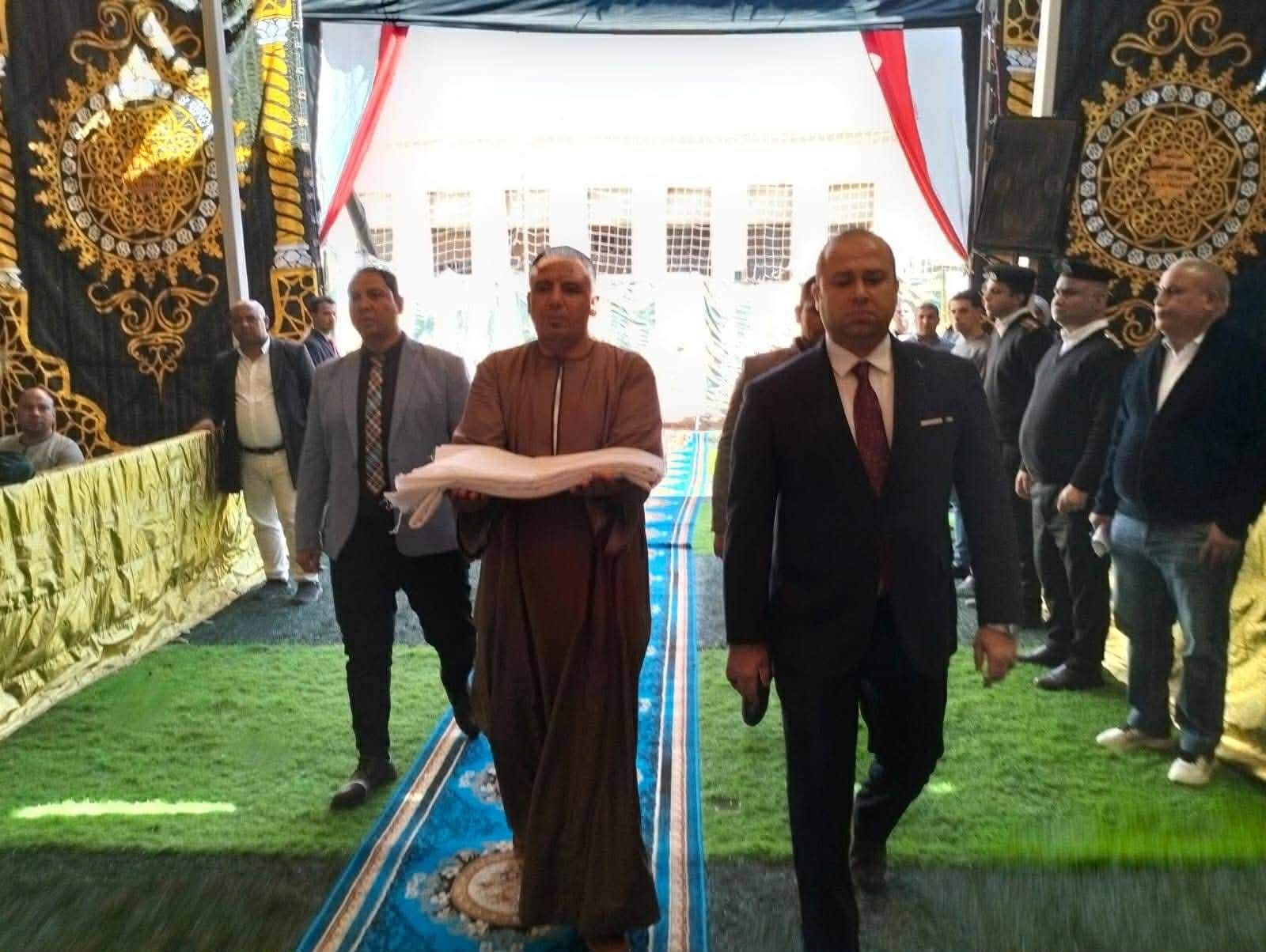 الكفن ينهي سنوات الدم.. صلح إنساني بين "محفوظ" و“حوشي” في الفيوم - الخليج الان