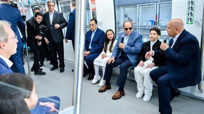 الرئيس السيسي يفتتح مونوريل شرق النيل ومنطقة النهر الأخضر بالعاصمة الجديدة - الخليج الان