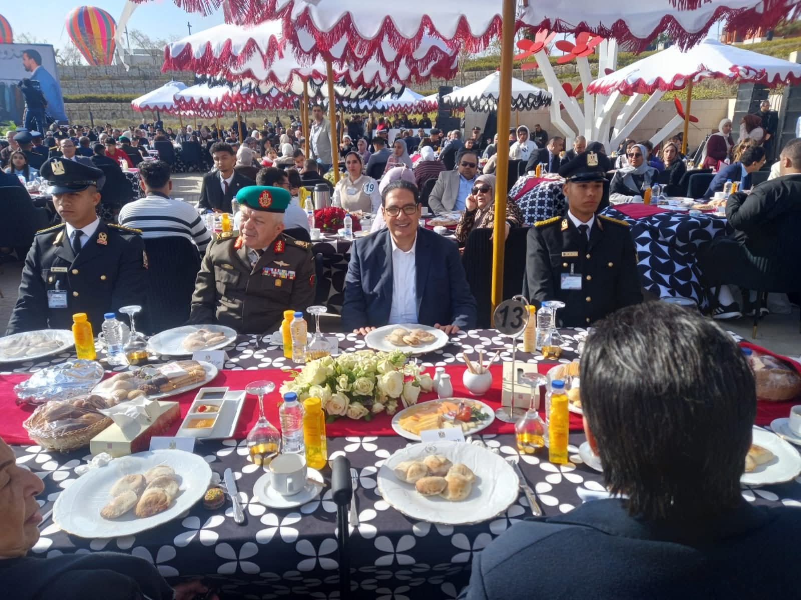 بحضور محمد سامي.. مشاركة طلاب جامعة القاهرة في احتفالية عيد سعيد بالعاصمة - الخليج الان