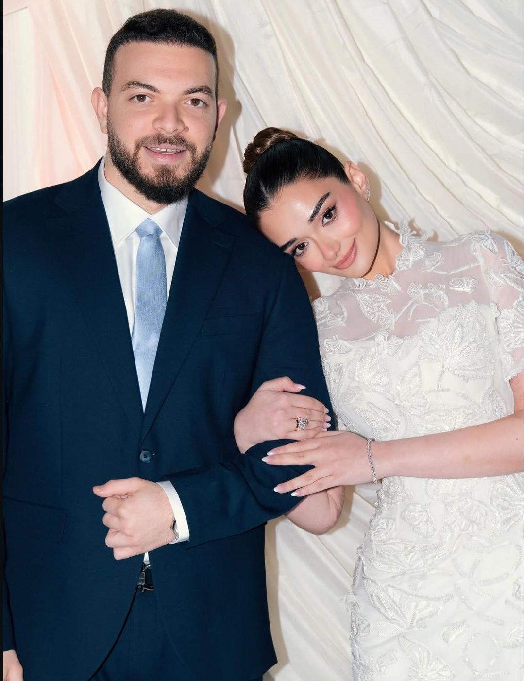 سبق لو الزواج وسيناريست وإعلامي شهير.. من هو شريف عمرو الليثي خطيب ملك أحمد زاهر - الخليج الان