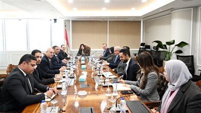 وزيرة الإسكان تتابع موقف تنفيذ مشروعات تطوير «مثلث ماسبيرو» و«سور مجرى العيون» - الخليج الان