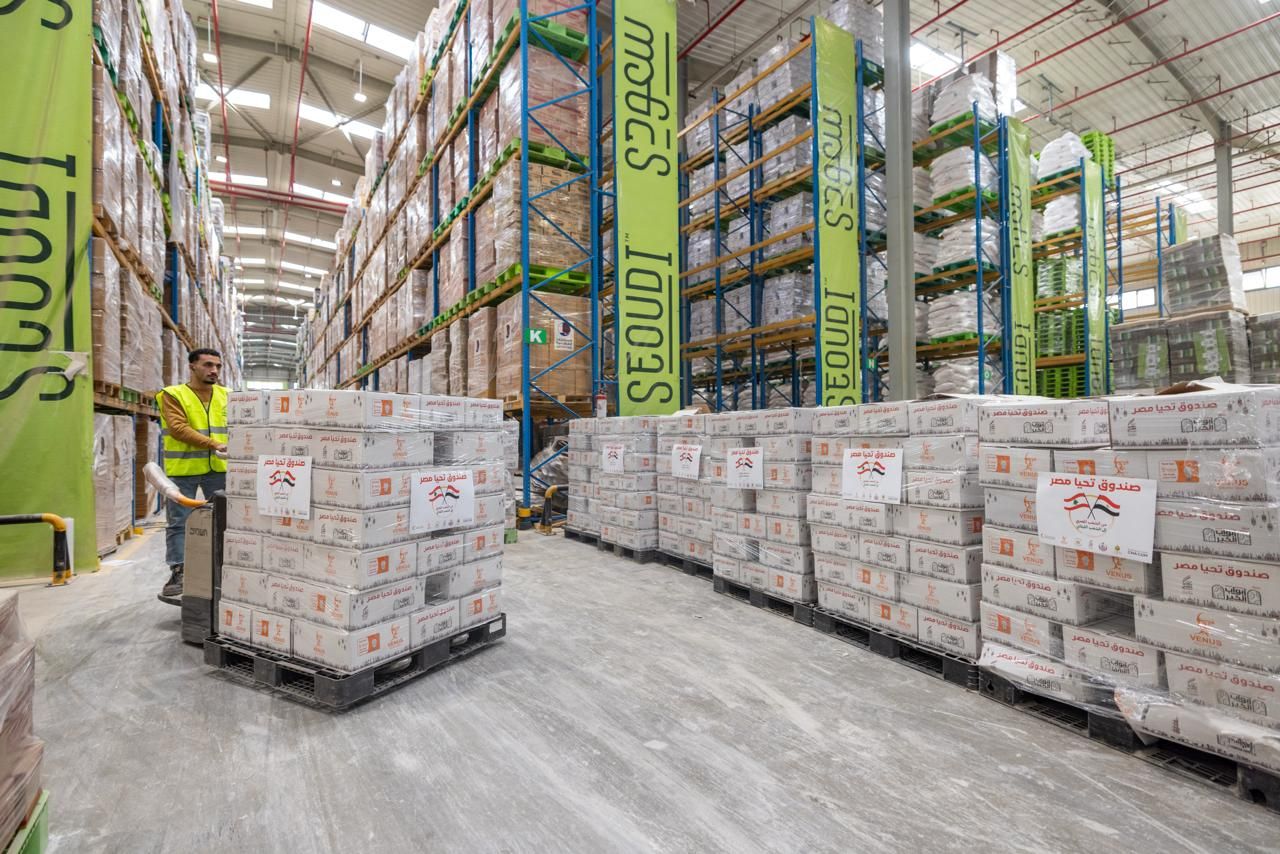 «بتوجيهات الرئيس السيسي».. مصر تُرسل نحو 1000 طن من المساعدات العاجلة إلى لبنان - الخليج الان