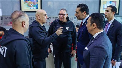 تفاصيل سفر الوزير جوهر نبيل مع منتخب مصر إلى السعودية - الخليج الان