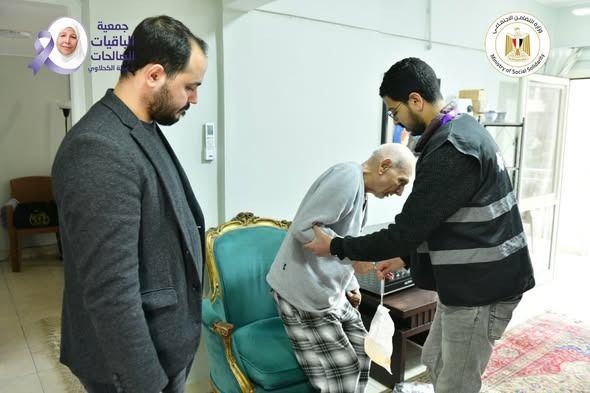 تحت رعاية الدكتورة مايا مرسي: انطلاق النسخة الثانية من قوافل "إحنا السند" الطبية لكبار السن - الخليج الان