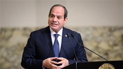 السيسي يوجه بإزالة معوقات الاستثمار وتعزيز الصناعة لجذب الاستثمارات وتحويل مصر إلى مركز صناعي إقليمي - الخليج الان