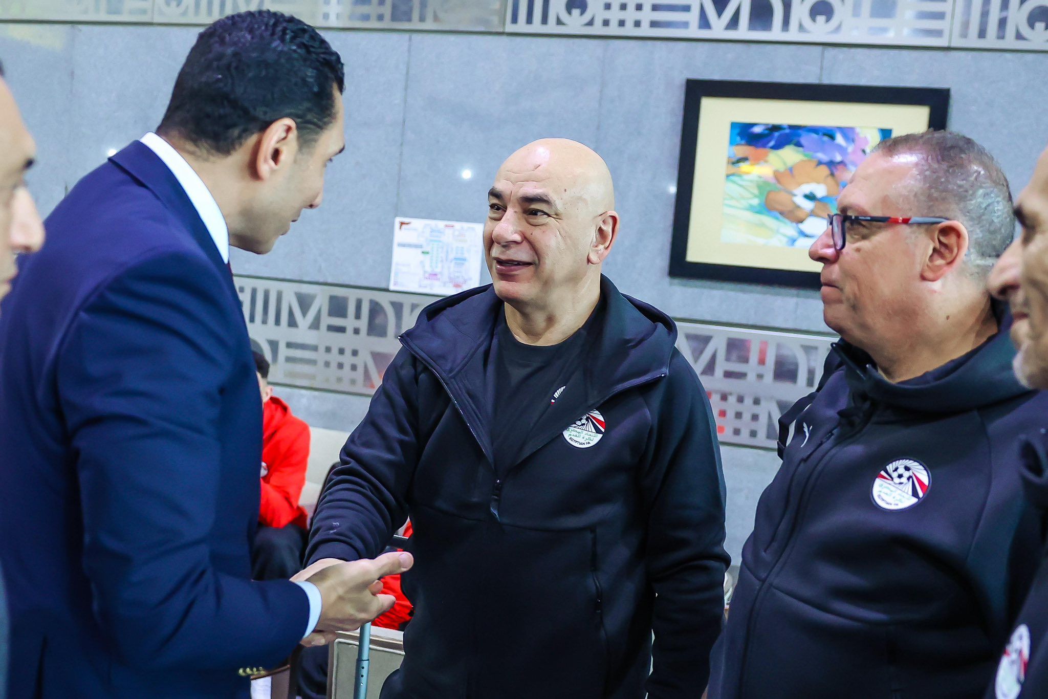 جوهر نبيل وزير الشباب والرياضة يغادر مع منتخب مصر إلي جدة لمواجهة السعودية ودياً - الخليج الان