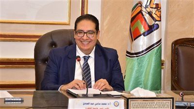 جامعة القاهرة تعلق الدراسة حضورياً وتأجيل الامتحانات 25 و26 مارس - الخليج الان