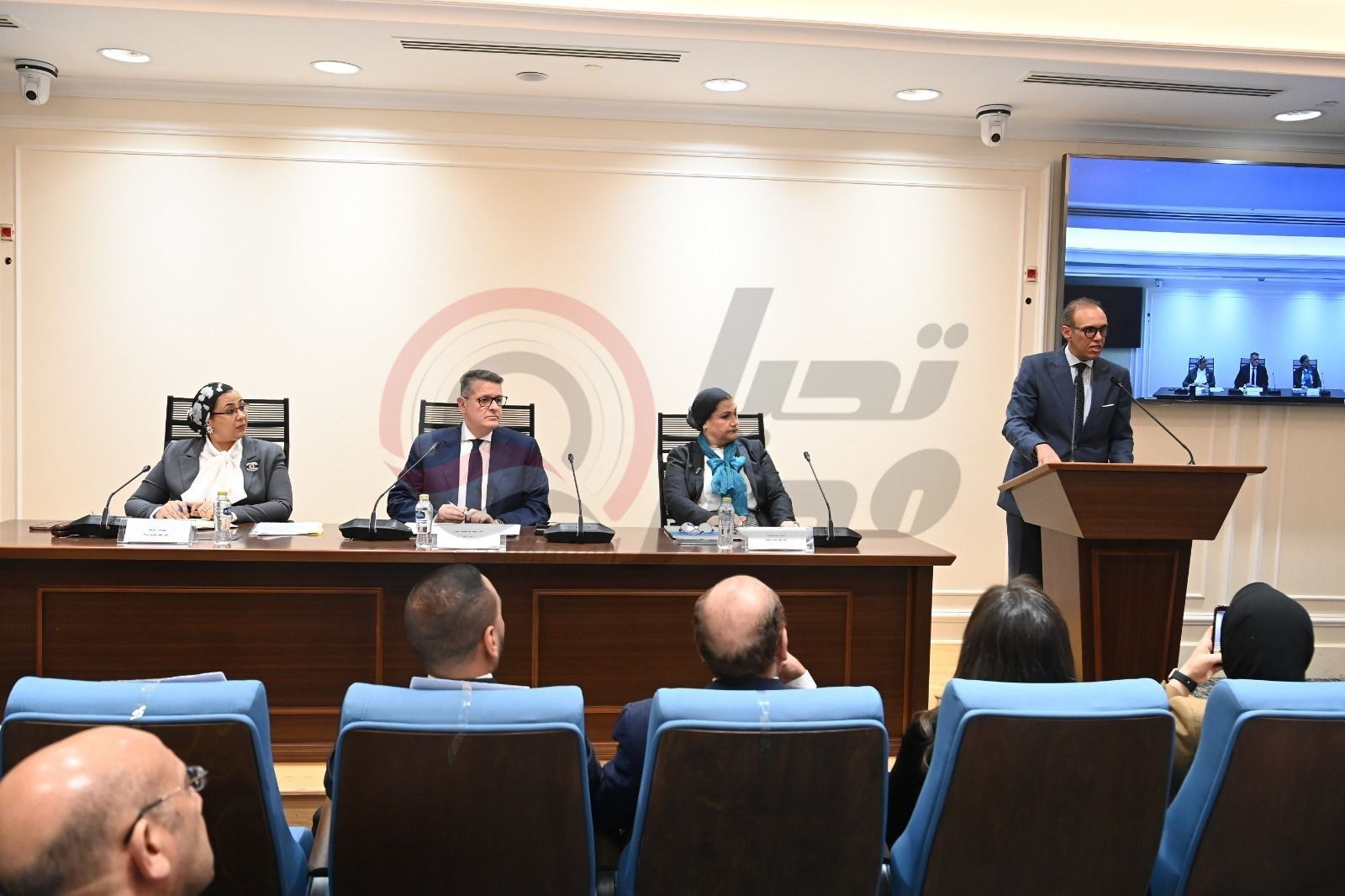 لجنة حقوق الإنسان بالنواب تناقش مواجهة زواج الأطفال وتدعو لتشديد الرقابة والتوعية - الخليج الان