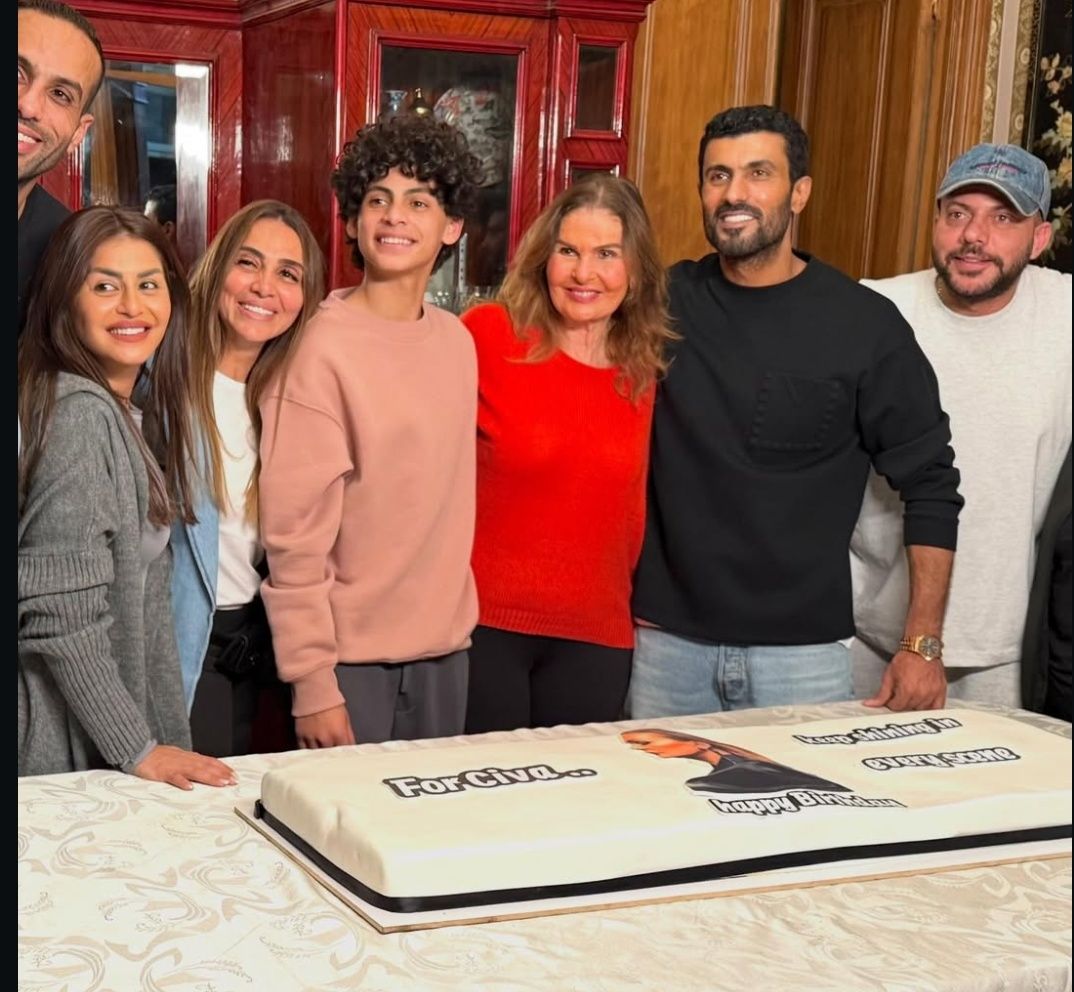 بحضور محمد سامي ومنة فضالي.. صناع مسلسل قلب شمس يحتفلون بعيد ميلاد يسرا - الخليج الان