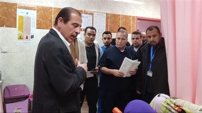 نائب وزير الصحة يقرر مكافأة لفريق مستشفى الشيخ زايد التخصصي ويحيل إدارة زايد المركزي للتحقيق - الخليج الان