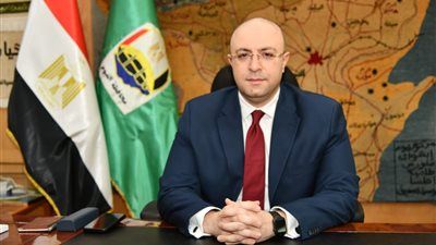 لتقصيرهم في أداء عملهم.. محافظ الفيوم يحيل 16 مسؤولًا للنيابة في قضايا تمس المال العام - الخليج الان