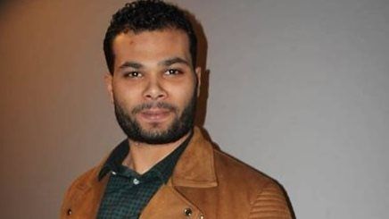 بتهمة الإساءة لـ رشدي أباظة.. إحالة أحمد عبدالله محمود للتحقيق - الخليج الان