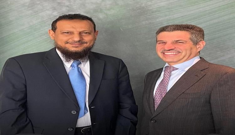المحافظ عبدالرحمن شيخ يبحث مع السفير الأمريكي سُبل تعزيز الاستقرار في العاصمة عدن