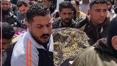 وصول جثمان فاطمة كشري لمسجد الشهداء بشبرا مصر.. فيديو - الخليج الان