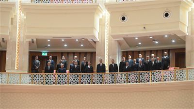 البرلمان يستقبل عددا من دارسي دورة أئمة الأوقاف بالأكاديمية العسكرية«صور» - الخليج الان