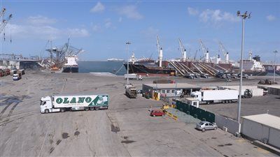 ميناء دمياط يدشن خدمة ترانزيت جديدة للشحنات عبر خط “الرورو” إلى دول الخليج - الخليج الان