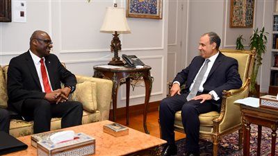 «تعزيز التعاون الأكاديمي والعلمي».. وزير الخارجية يستقبل رئيس جامعة كارلتون الكندية|صور - الخليج الان