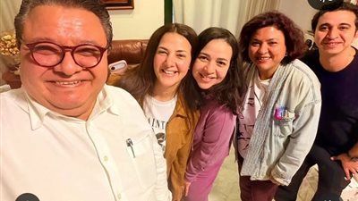 دنيا وإيمي سمير غانم تجتمعان في مسرحية جديدة والجمهور: ده أحلى خبر - الخليج الان