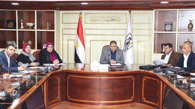 السكرتير العام يترأس اجتماع اللجنة الدائمة للكهرباء لمتابعة المديونيات وترشيد الاستهلاك - الخليج الان