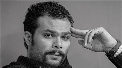 قبل أحمد عبد الله محمود.. نجوم أساءوا لرموز فنية - الخليج الان