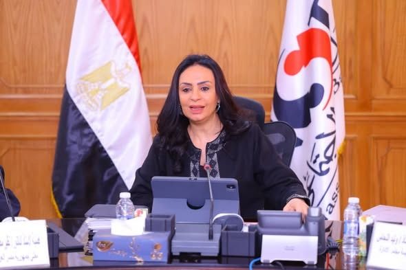 وزيرة التضامن:التزام بنك ناصر بتبني سياسات شفافة ومبادئ الحوكمة الرشيدة في جميع عملياته - الخليج الان