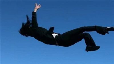 قفزة للهروب من الحساب.. لغز سرقة 96 ألف جنيه من مندوب توصيل - الخليج الان