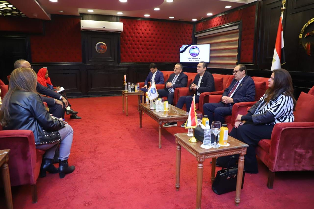 حزب مستقبل وطن يستقبل وفدًا من السفارة الأمريكية لبحث تطورات الأوضاع الإقليمية وتداعياتها - الخليج الان