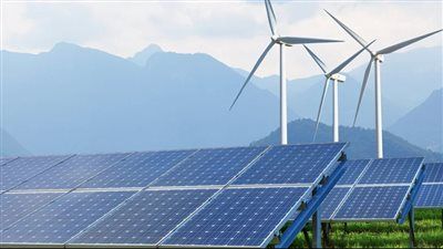 استثمارات بمليارات الدولارات لتأمين 42% من كهرباء مصر عبر الطاقة النظيفة بحلول 2030 - الخليج الان