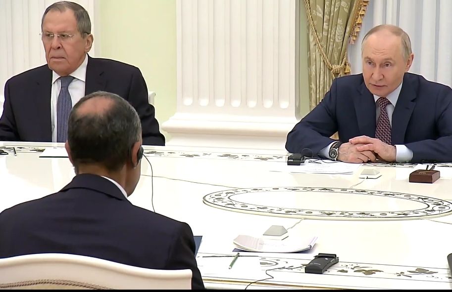 بوتين لـ وزير الخارجية: مستعدون لبذل ما بوسعنا لإنهاء الحرب بالشرق الأوسط بأسرع ما يمكن - الخليج الان