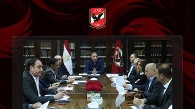 محمود الخطيب يعتمد القوائم المالية لشركة الأهلي للخدمات ويكشف أرباحًا قوية - الخليج الان