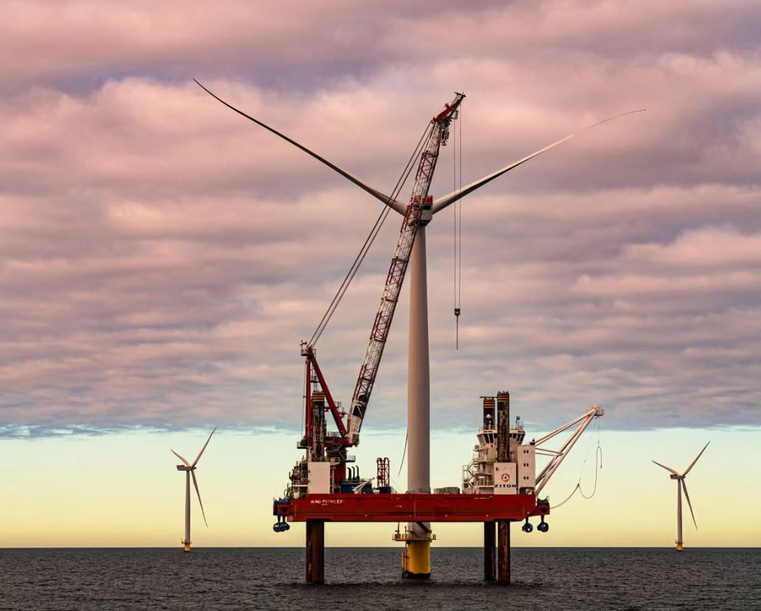 من القيادة ببطء لخلع الكرافات.. كيف تُغير حرب إيران نمط حياة الشعوب؟ - الخليج الان