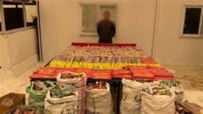 القبض على شخص بحوزته أكثر من مليوني قطعة ألعاب نارية بالقاهرة - الخليج الان