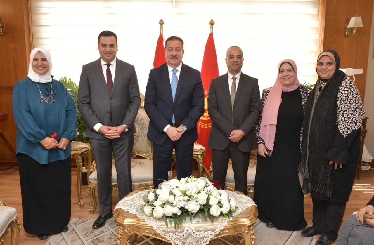 محافظ بورسعيد يكرّم الأمهات المثاليات: نماذج مضيئة في التضحية وصناعة الأجيال - الخليج الان