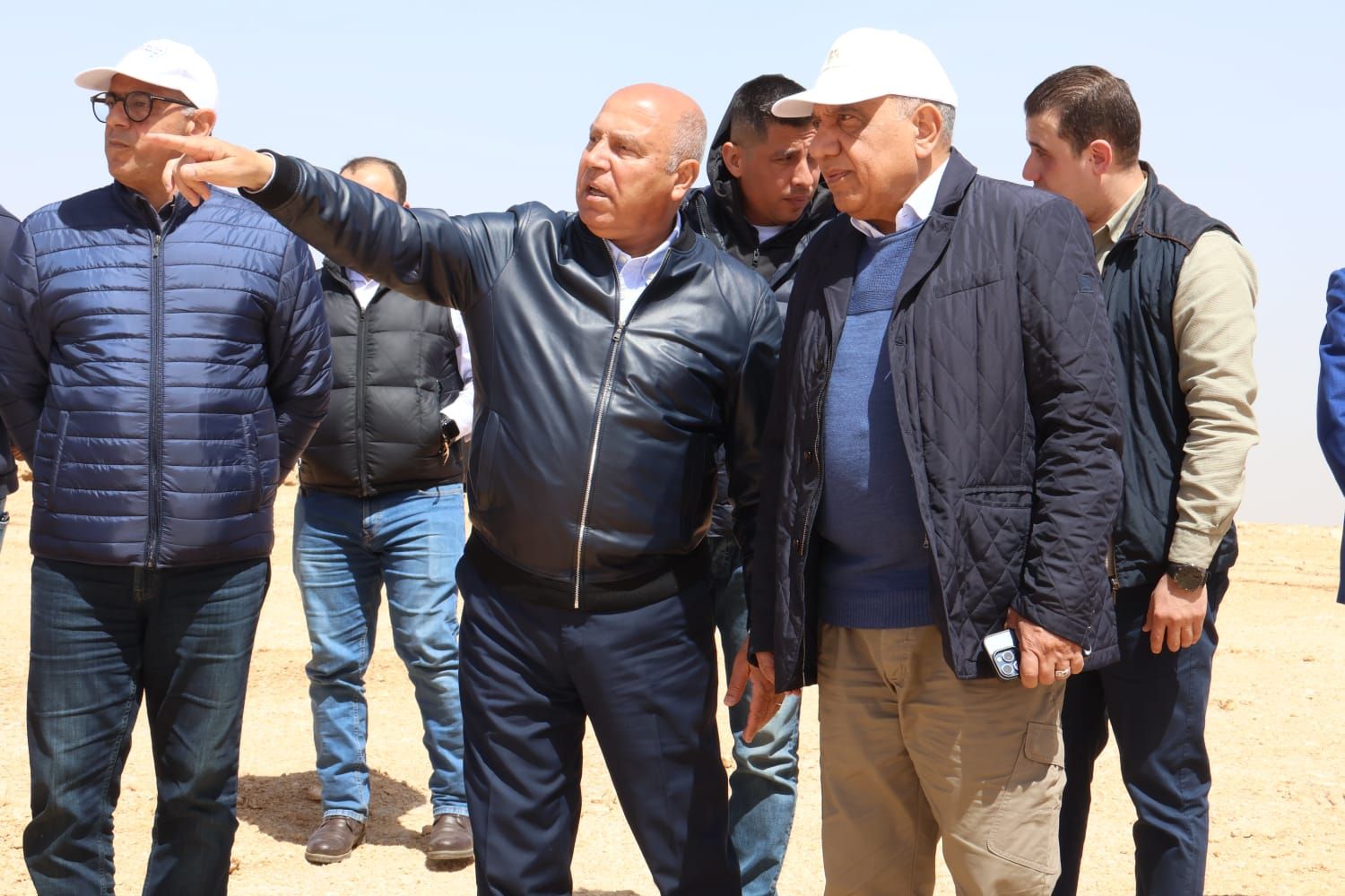 الكهرباء: تعظيم العوائد من الموارد الطبيعية والتوسع فى مشروعات الطاقة المتجددة وخفض استخدام الوقود الأحفوري - الخليج الان