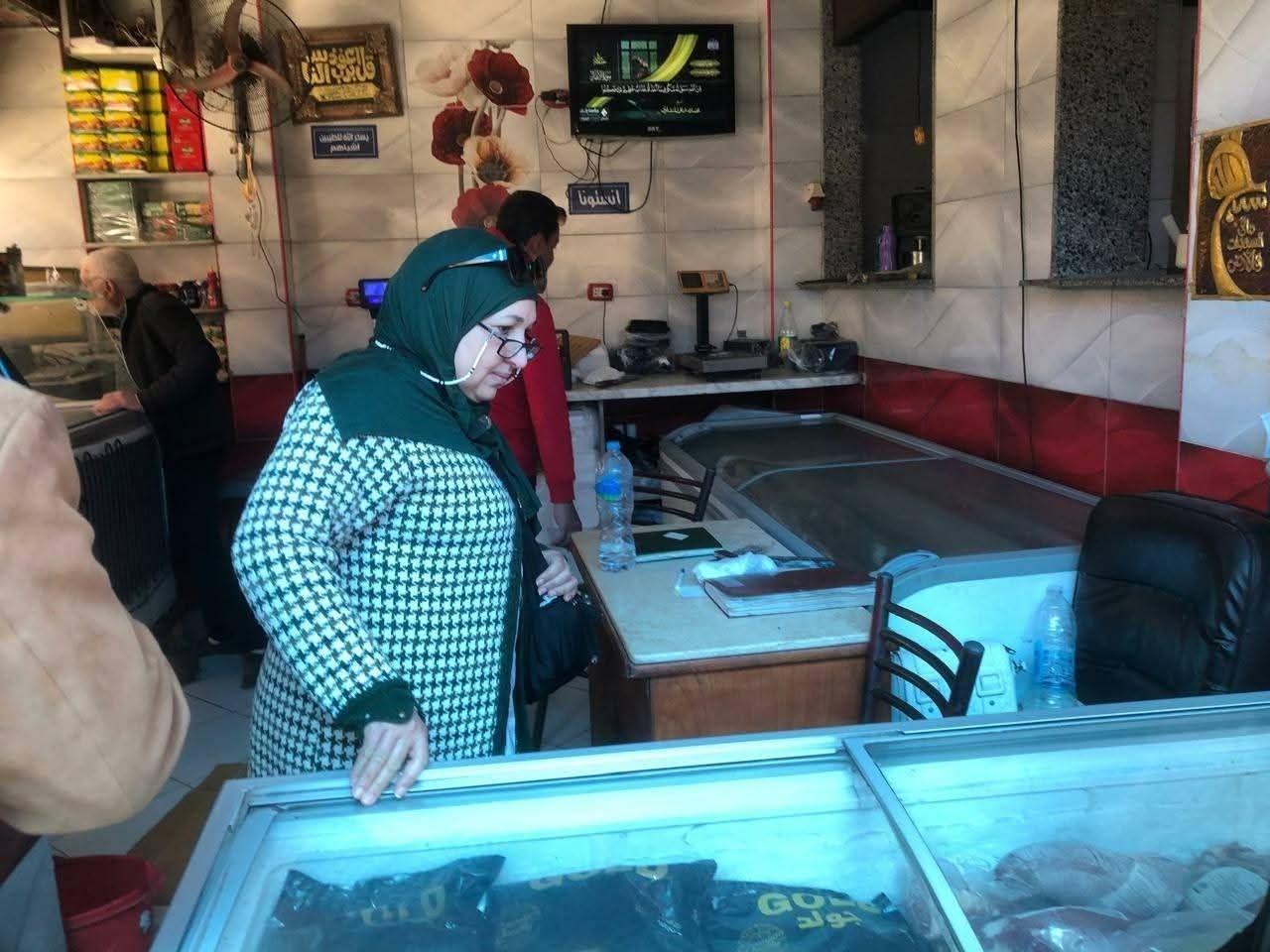 ضربة تموينية قوية ببورسعيد.. ضبط 120 كيلو لحوم مجهولة المصدر بحي العرب - الخليج الان