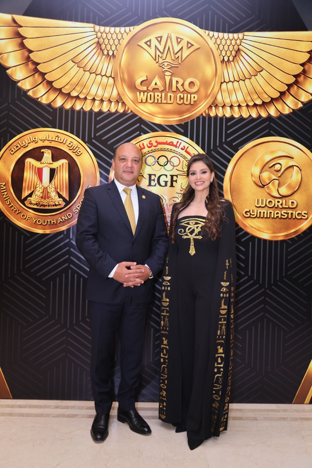 عبلة أحمد تخطف الأنظار في تقديم افتتاح كأس العالم للجمباز الفني بالقاهرة - الخليج الان