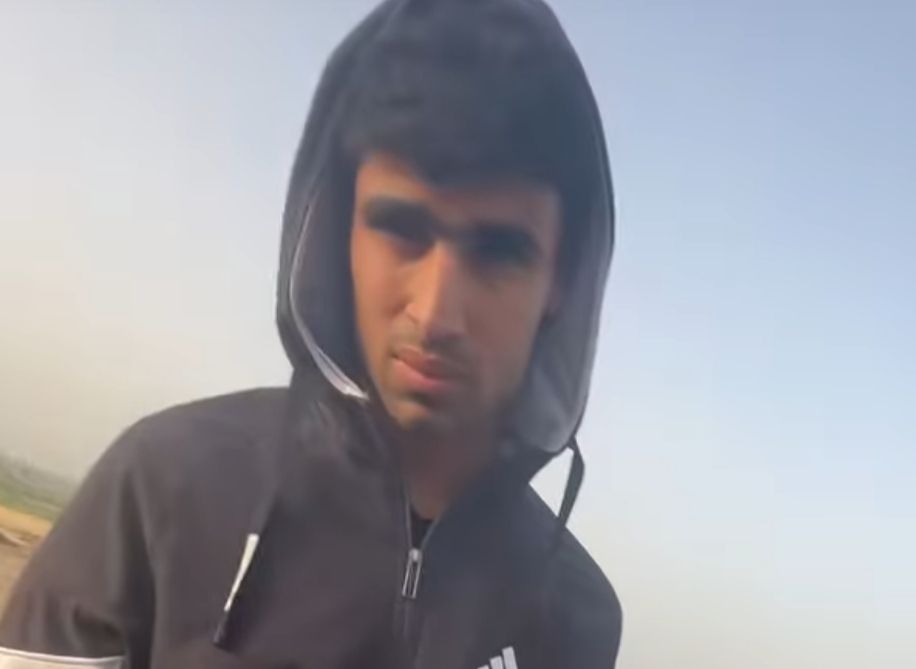 عقب تداول مقطع فيديو على مواقع التواصل الاجتماعي.. ضبط شابين لفرض إتاوات على السائقين بسوق سنورس في الفيوم - الخليج الان