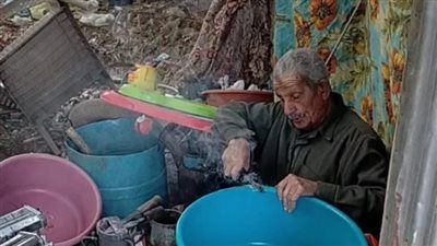 الجاهز يهدد المهنة .. لحامو البلاستيك تحت لهيب الانقراض مع ظهور الميكنة الحديثة - الخليج الان