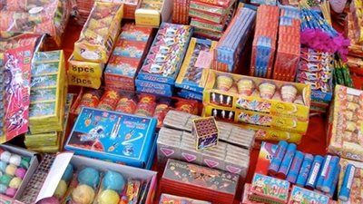 حبس تاجر بحوزته 2 مليون قطعة ألعاب نارية بالقاهرة - الخليج الان