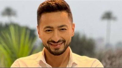 حمادة هلال يعلن تعرض والده لشلل نصفي: ملحقناش الجلطة - الخليج الان