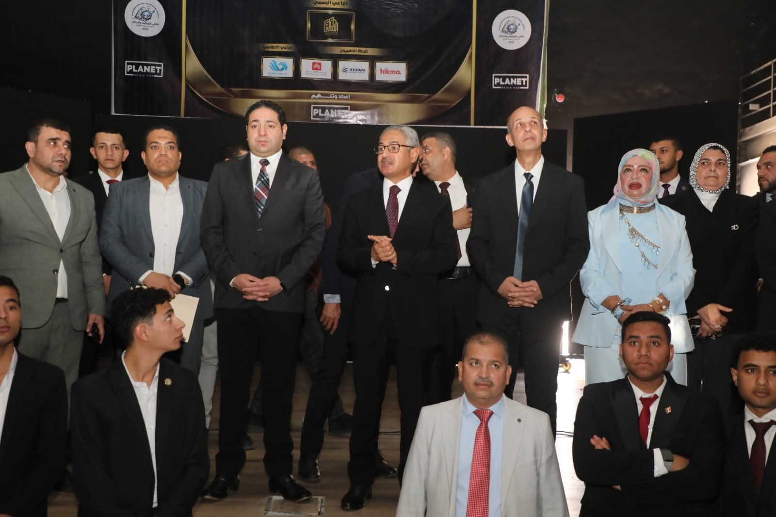 تفاعل مباشر ورسائل تحفيزية من محافظ بني سويف خلال الملتقى التوظيفي الأول بجامعة بني سويف الأهلية - الخليج الان