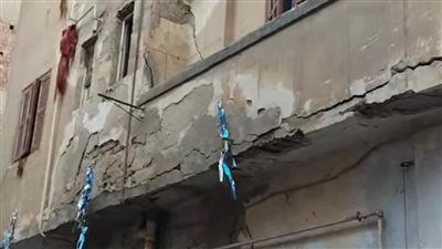 مأساة في الإسماعيلية: وفاة شخص بانهيار بلكونة في المحطة الجديدة - الخليج الان