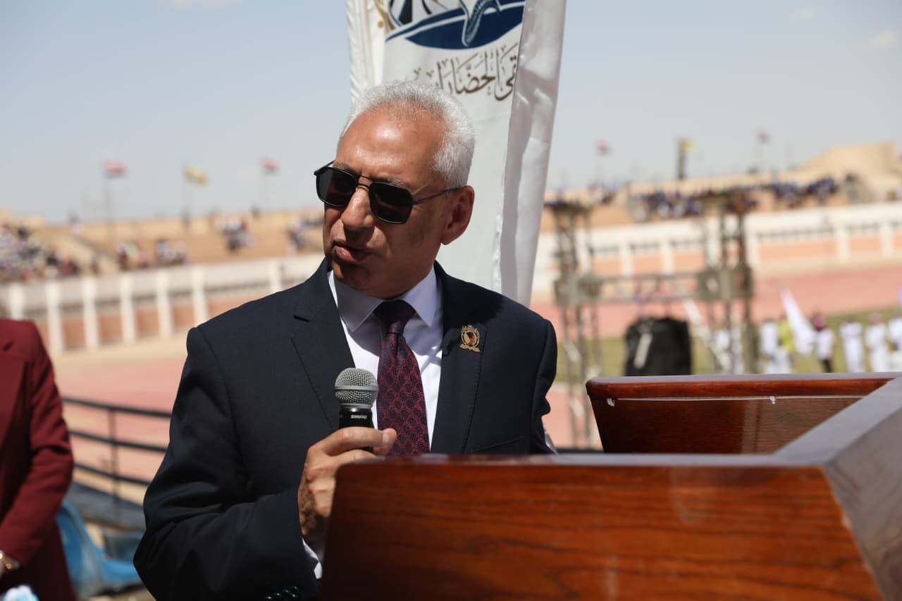 على هامش اليوبيل الذهبي لجامعة المنيا.. وزير التعليم العالي والمحافظ المنيا ورئيس الجامعة يشهدون ختام فعاليات "ملتقى الحضارات - الخليج الان