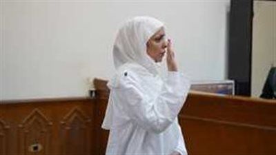 تأجيل طعن مضيفة الطيران المتهمة بإنهاء حياة ابنتها إلى 10 يونيو - الخليج الان