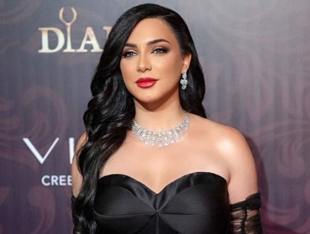 تقديرا لمسيرتها.. تكريم سلاف فواخرجي في مهرجان أسوان الدولي لأفلام المرأة - الخليج الان