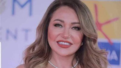 ليلى علوي توجه رسالة مؤثرة لأهالي لبنان.. فماذا قالت ؟ - الخليج الان