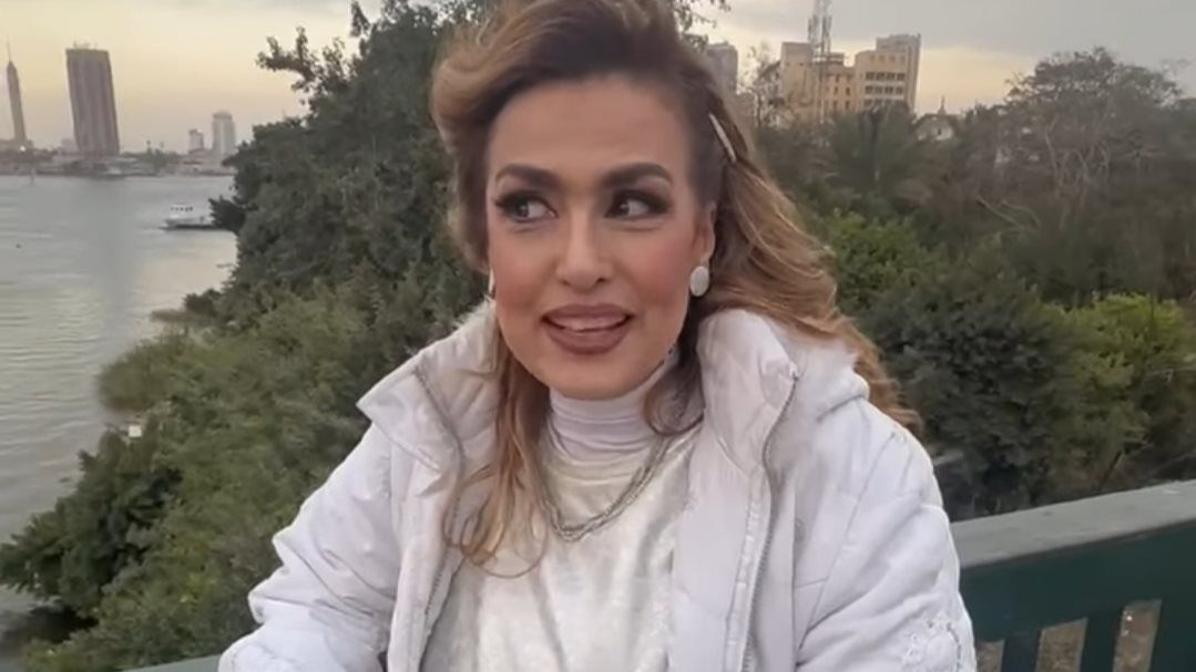 حكاية والد سيمون مع الفسيخ الذي أنهى حياته.. الفنانة تروى تفاصيل صادمة - الخليج الان