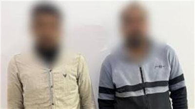 بعد استغاثة زوجته بالخارج.. القبض على المتهمين بالتعدي على زوجة شقيقهما لطردها من منزلها بدمياط - الخليج الان